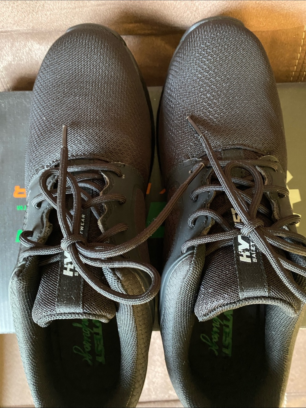 Hytest Men's Black Safety Sneakers - Lightweight Lace-Up - Picture 3 of 9